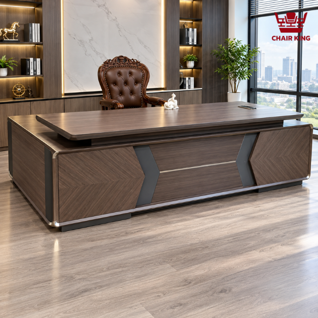 Bàn chủ tịch cao cấp thuộc dự án Chairking bàn giao bàn chủ tịch