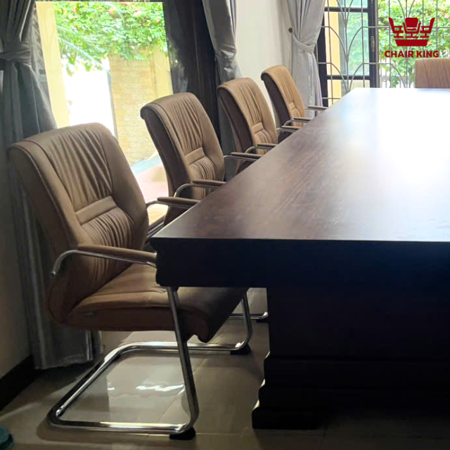 Chairking bàn giao combo nội thất văn phòng với màu sắc hài hòa